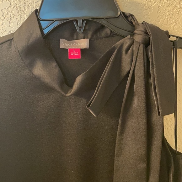 Brand New Cold Shoulder Vince Camuto Shirt. - Picture 2 of 6